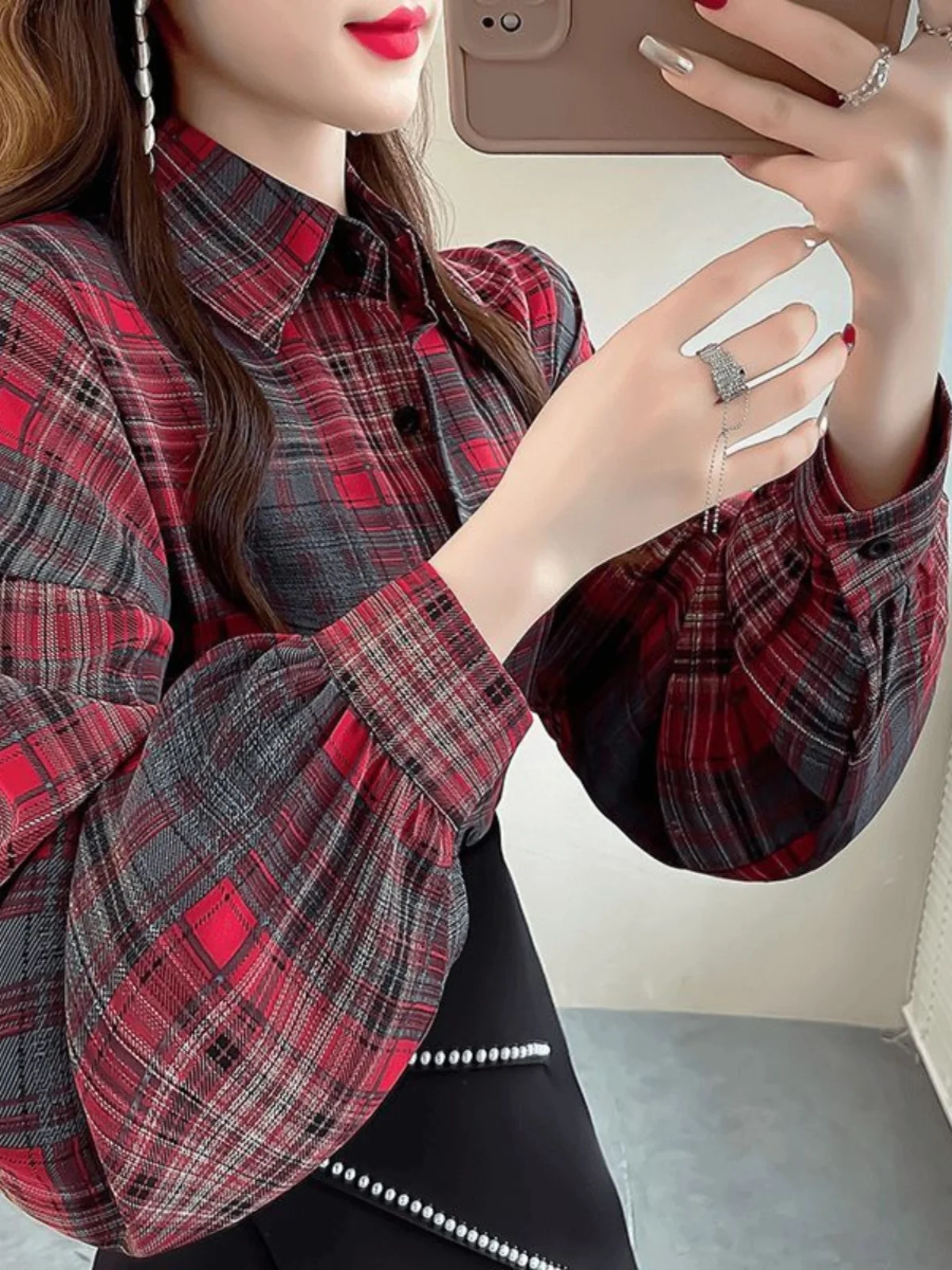 

Красная клетчатая женская рубашка с длинным рукавом, свободного кроя, с принтом, отложным воротником, осенняя, модная, повседневная, из полиэстера