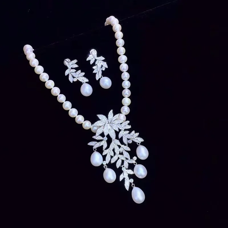 

19" White Round Pearl Necklace Sea Shell Pearl CZ Pendant and Match Earring Set