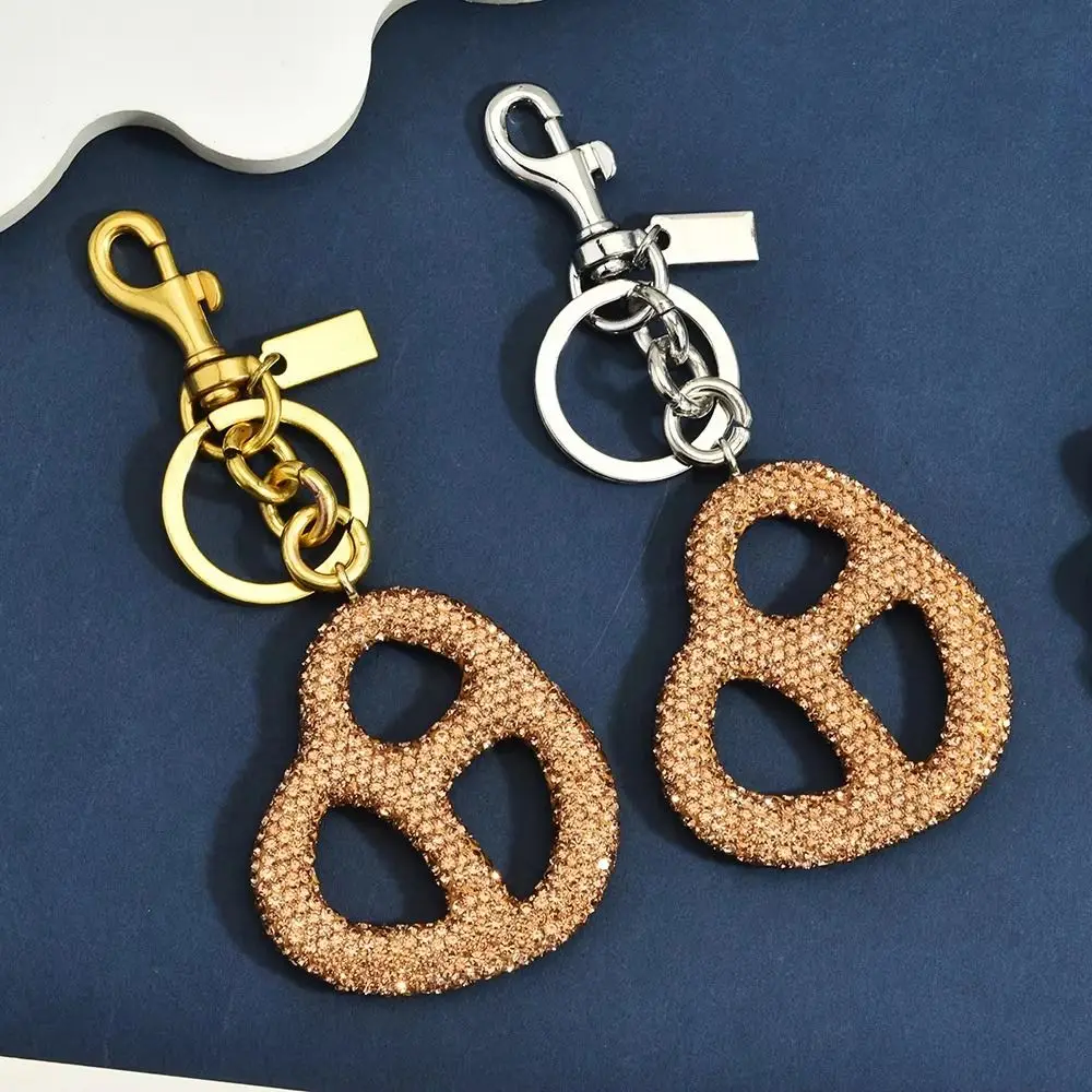 Sparkling Finish Pretzel Keychain Swivel Clasp Pretzel Shape Pretzel Bag Charm Faux Food Style Bag Pendant Handbag Decoration