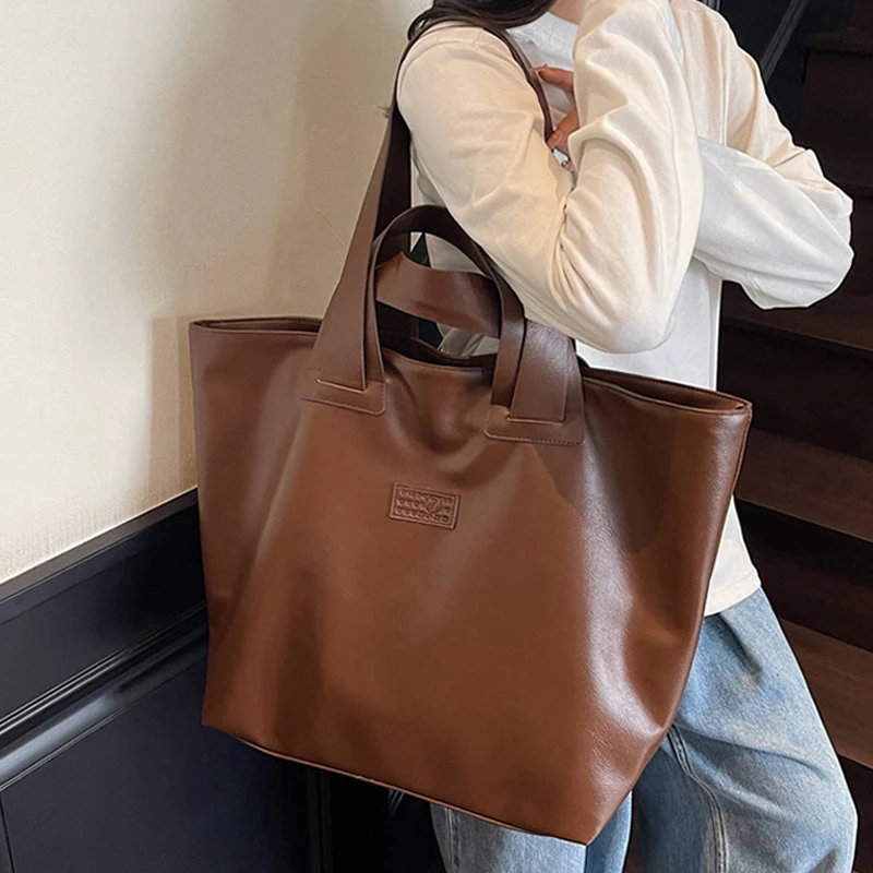 

New Arrival Winter Shoulder Bag Commuter Large Tote Pack for Women PU Light Elegant Daily Handbag Students Laptop Crossbody Bag