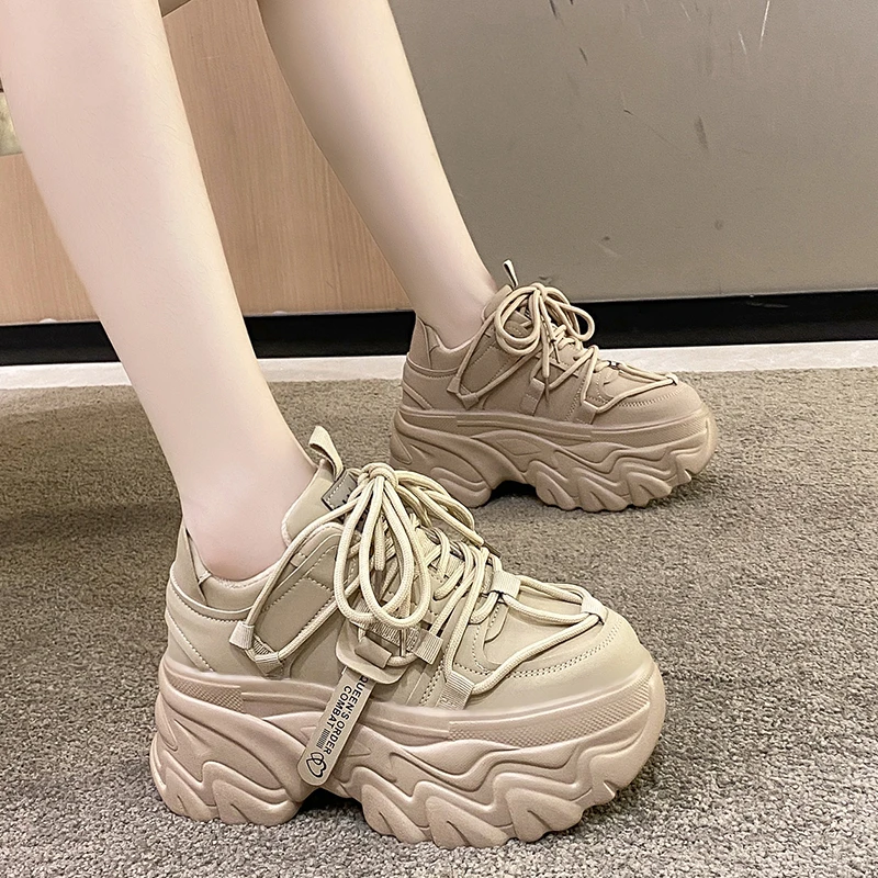 Autumn Breathable Thick Bottom Casual Shoes New 2023 Women\'s Chunky Leather Sneakers 8CM High Platform Ulzzang Sports Dad Shoes