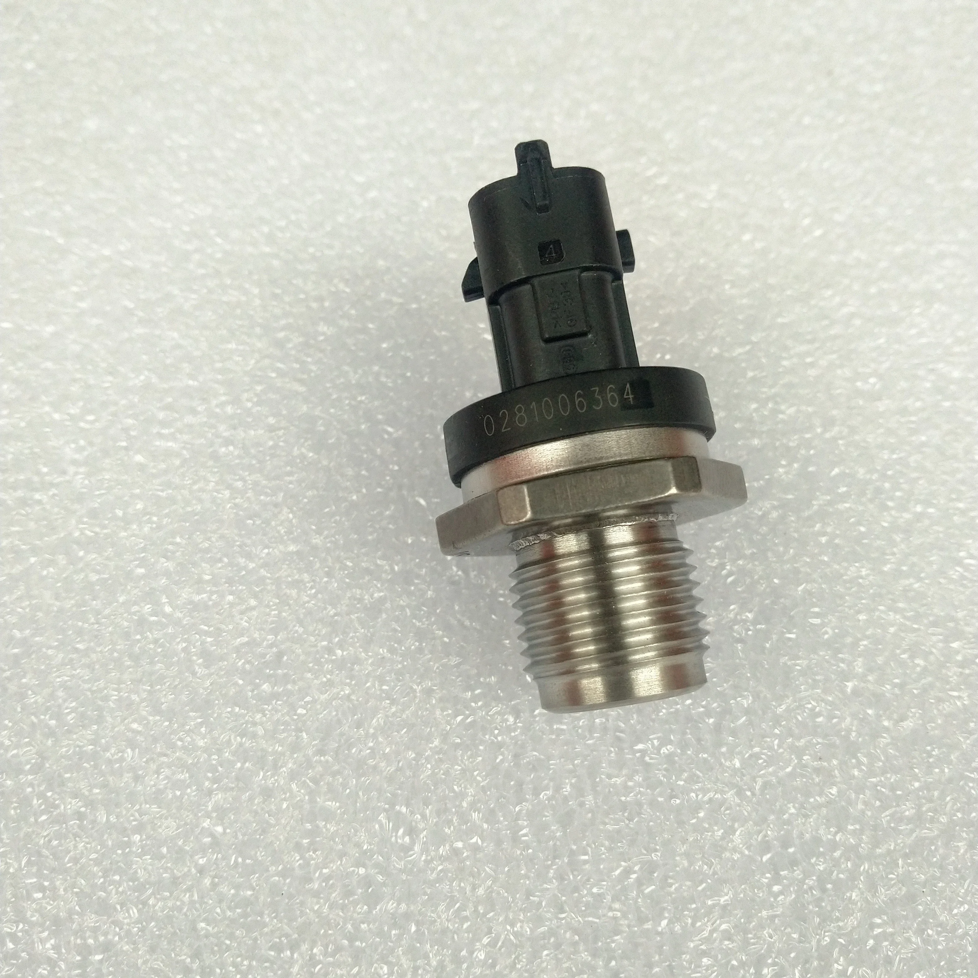 

Датчик давления Common Rail 0281006364 0281002851 0281002863 0281006158