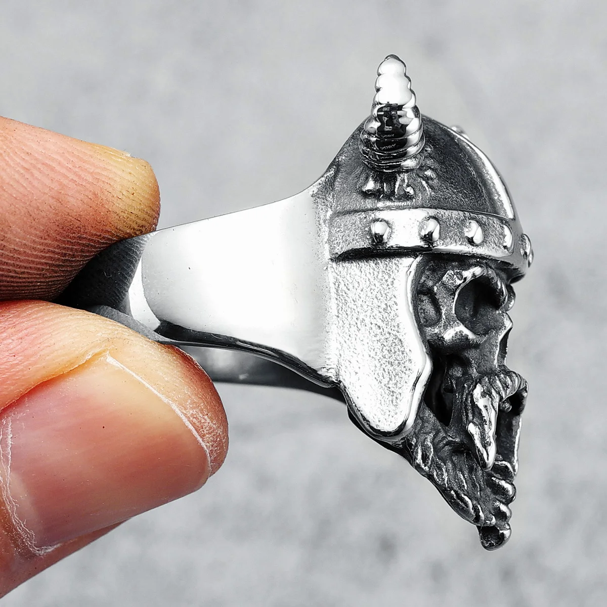 Viking Helmet Skull Ring 316L Stainless Steel Men Norse Myth Warrior Rock for Rider Male Boyfriend Jewelry Best Gift Accessories