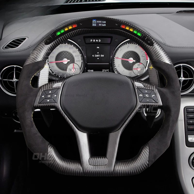 Suitable for Mercedes-Benz E-Class C63 W204W205AMG matte carbon fiber LED running light steering wheel modification assembly
