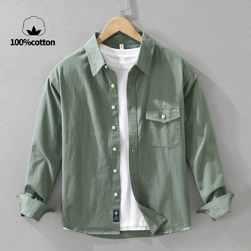 High-quality men's business casual solid color breathable, sweat-absorbent shirt made of 100% cotton.