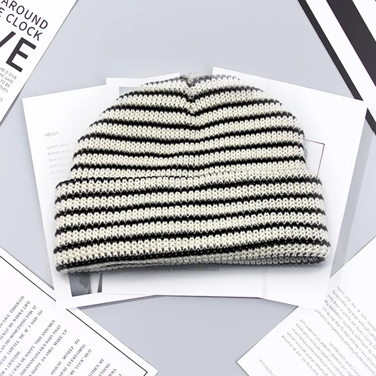 

2025 Headwear Fashion Cap Hugger Toque Head Stocking Autumn Winter Striped Woolen Knitted Cold Hat Soft Warm Comfortable B7M47