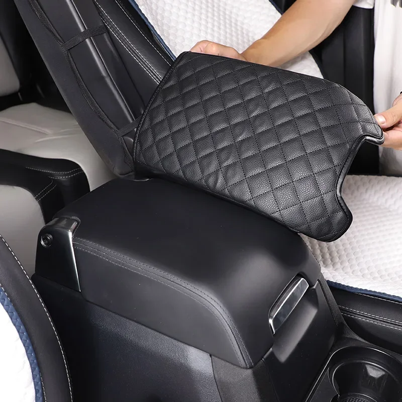 For Land Rover Discovery 4 LR4 2010-2016 Leather Black Car Seat Armrest Center Console Box Protective Cover Car Accessories