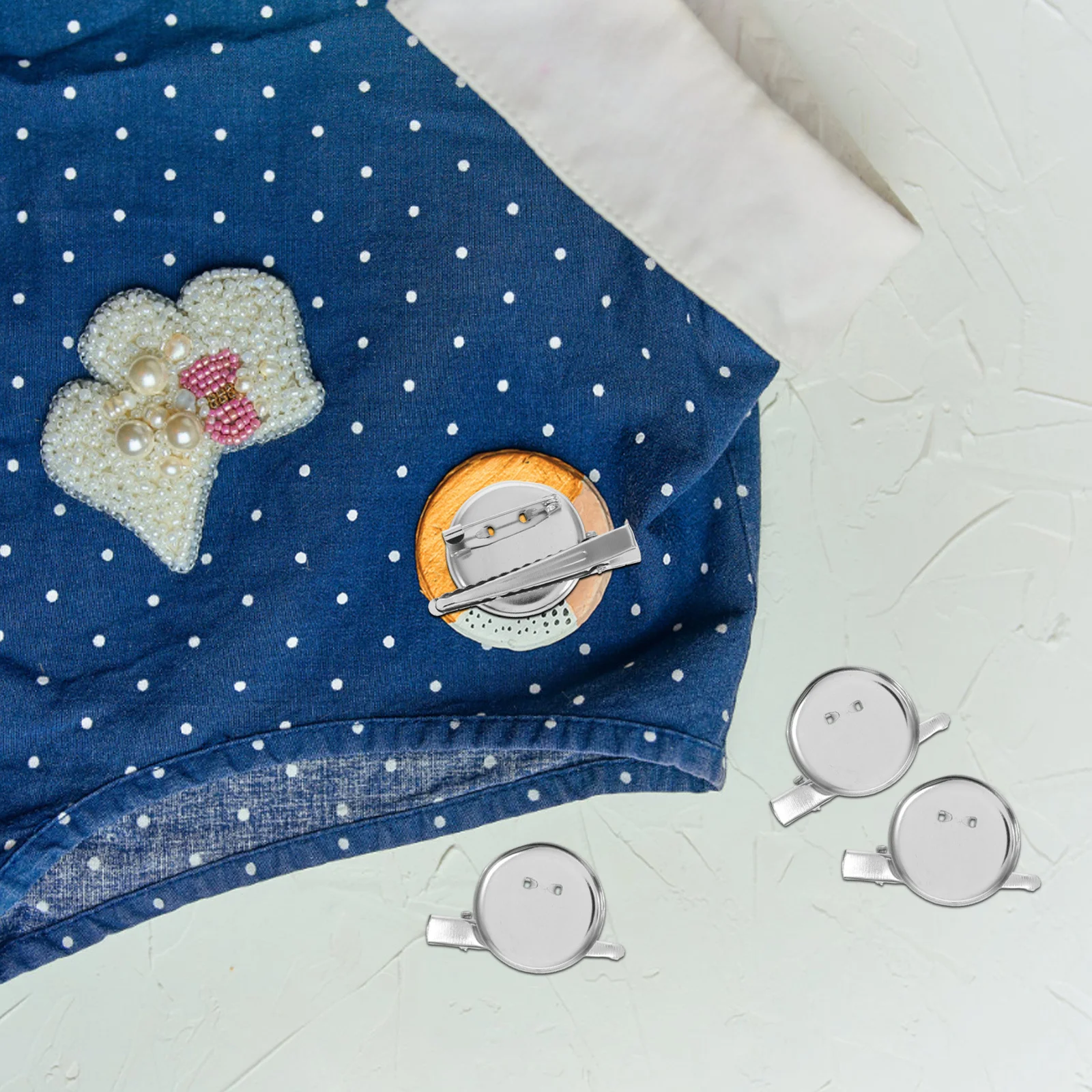 

100pcs Brooch Bezel Blanks 3Cm Diy Base Tray For Cabochons Rhinestones Epoxy Clay Jewelry Making Accessories Decorative Pin