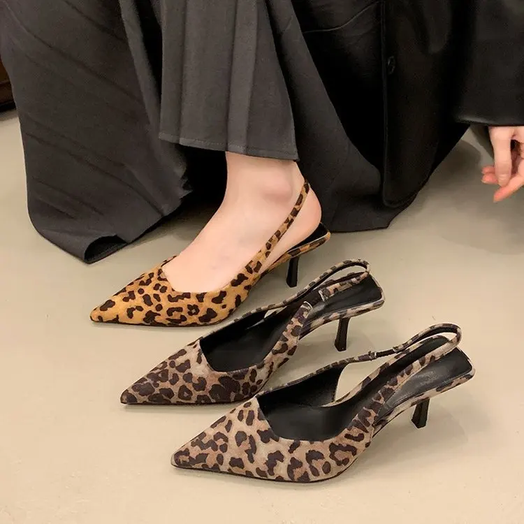 

Женские туфли на высоком каблуке с леопардовым принтом, весна-лето 2026, модные босоножки с острым носком, дизайнерские туфли для банкетов и вечеринок