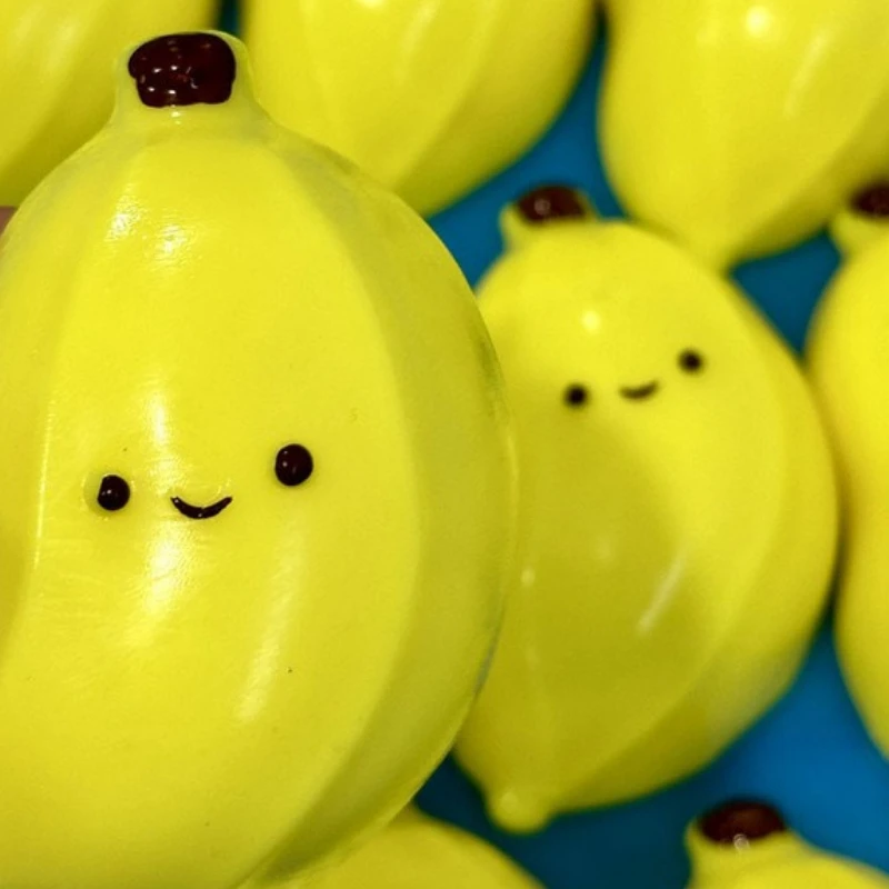 Giocattoli di banana in gomma morbida fatti a mano Giocattoli di compressione con clip per alimenti con rimbalzo lento per alleviare la pressione Giocattoli per regali di festa per bambini