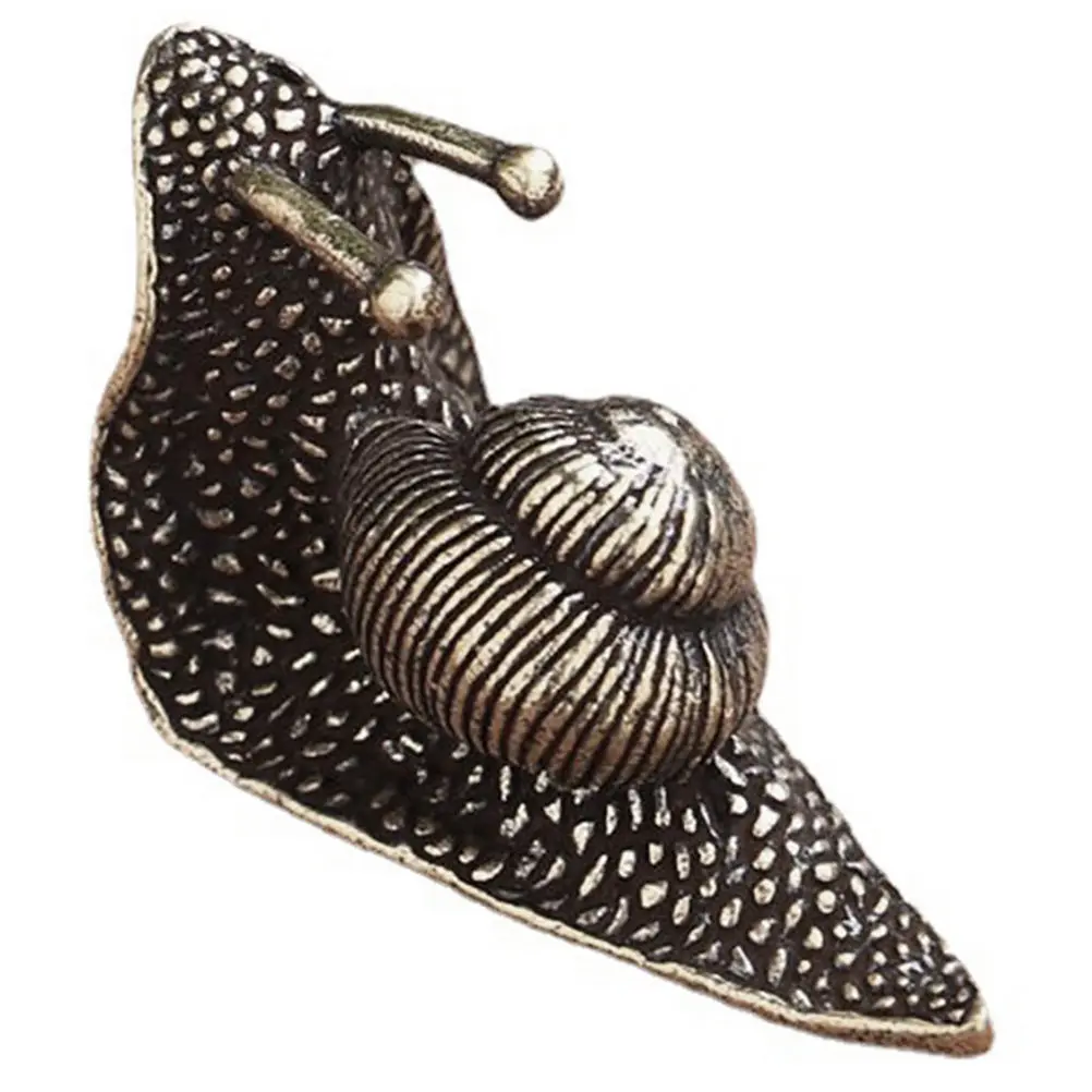 Brass Snail Craft Desktop Decoration Vintage Snail Statue Tea Pet for Home Office Garden Decor Brass Decor Tea Pet