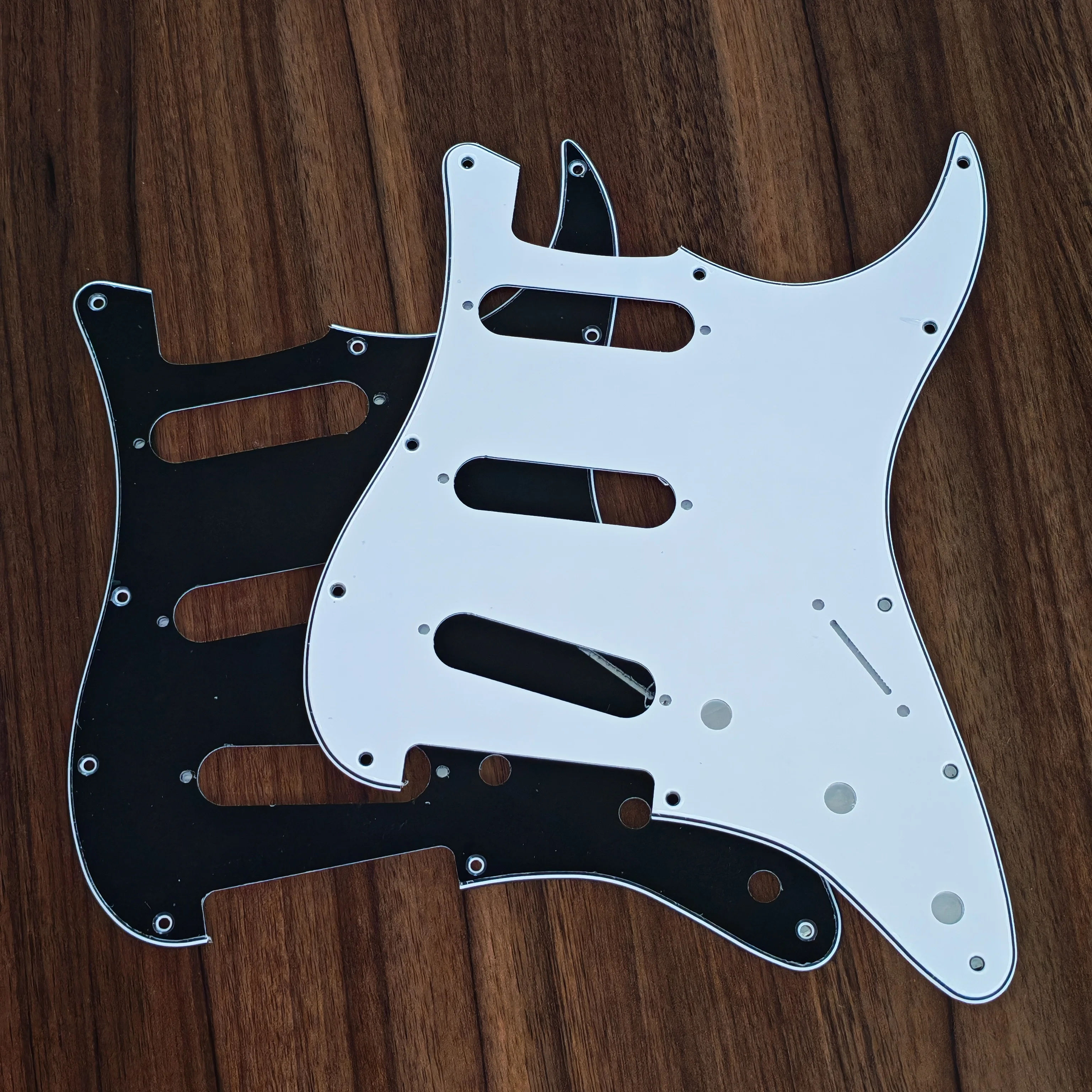 FLEOR 11-Hole ST Guitar Pickguard SSS Pick Guard Scratch Plate PVC 3Ply with Screws, White/Black