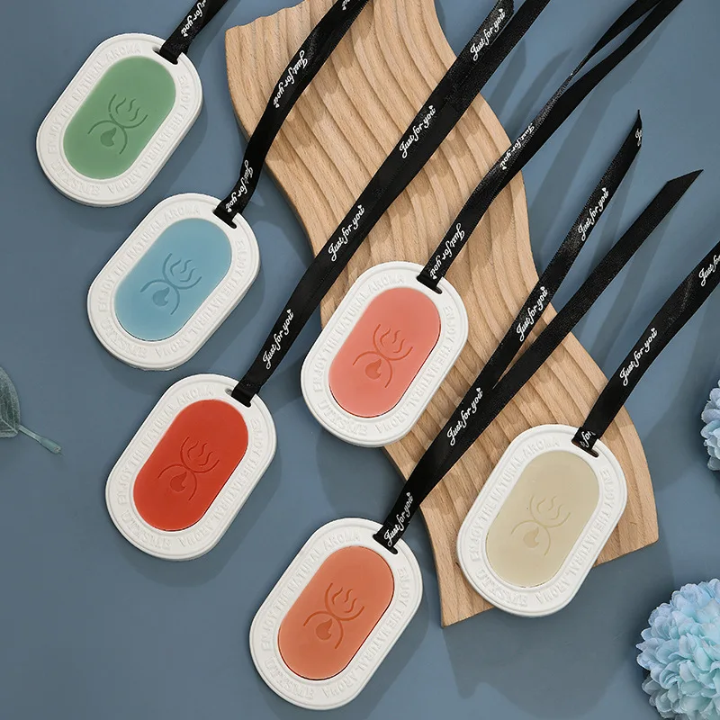 Colored gypsum scented diffuser for indoor deodorization and aroma expansion, wardrobe hanging piece fresh and elegant car decor