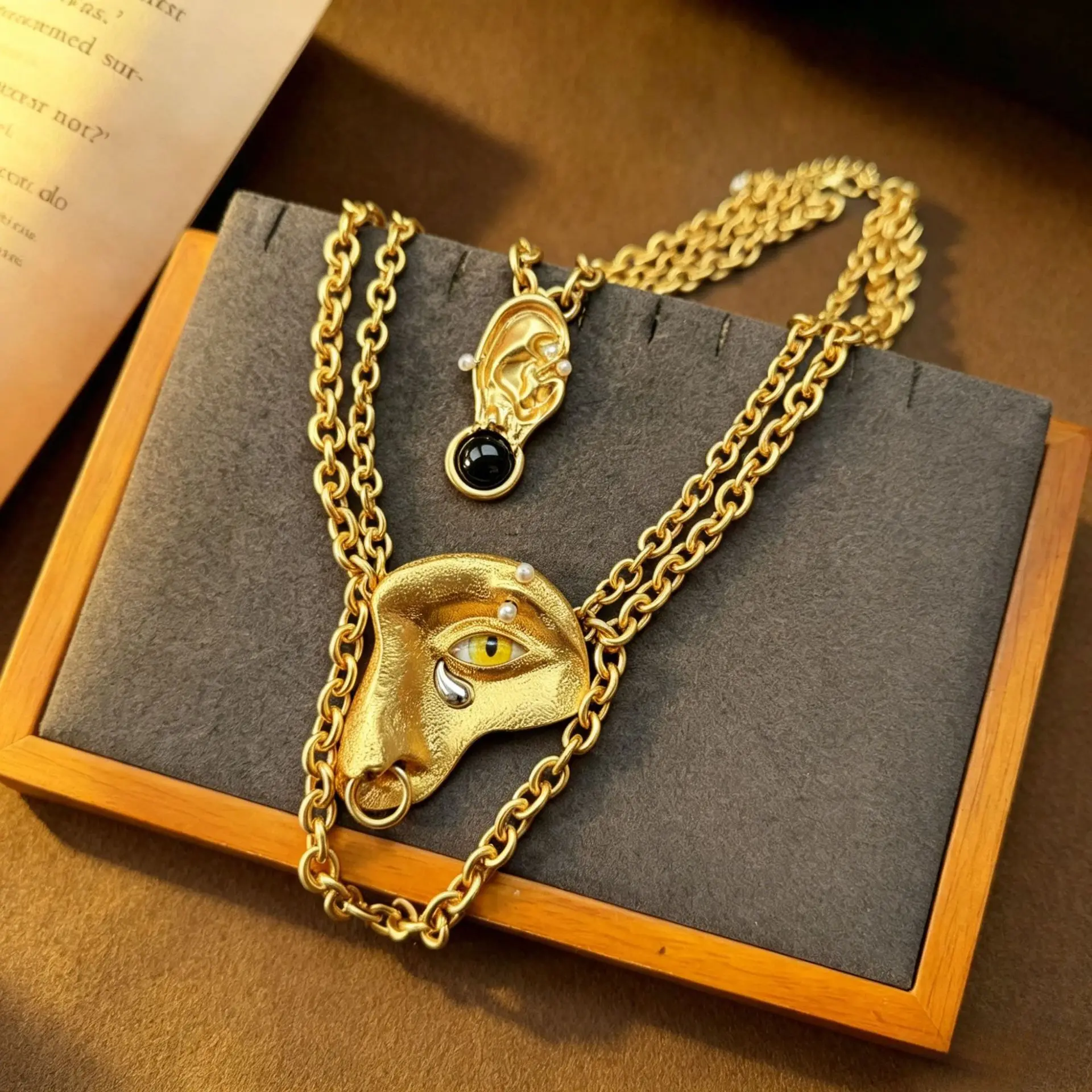 vintage facial features muit layer necklace palace style temperament versatile ear eye clavicle chain medieval jewelry accessory