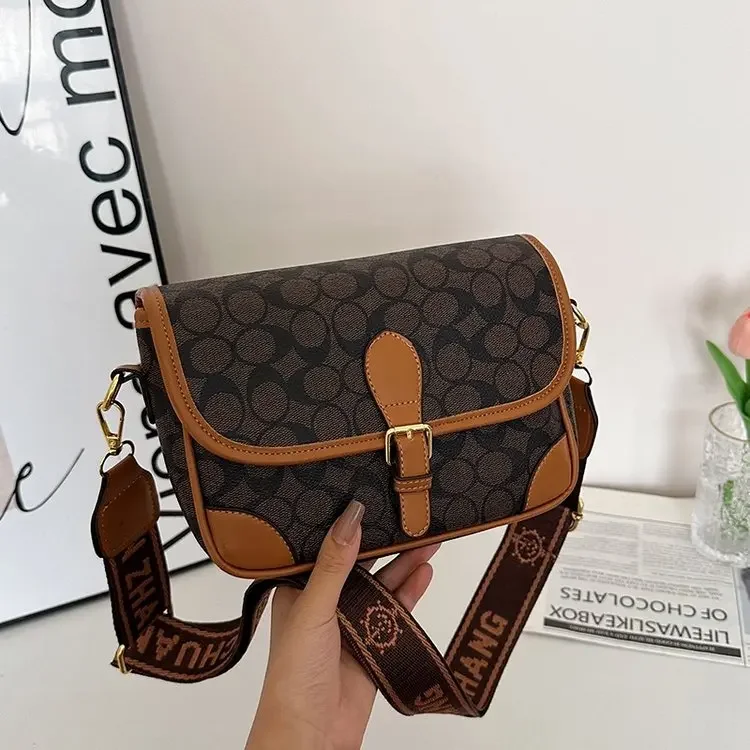 

2026 High-End Fashion Women's Printed Crossbody Nurse Bag Versatile Small Square Shoulder Bag for Stylish Nurse Attire