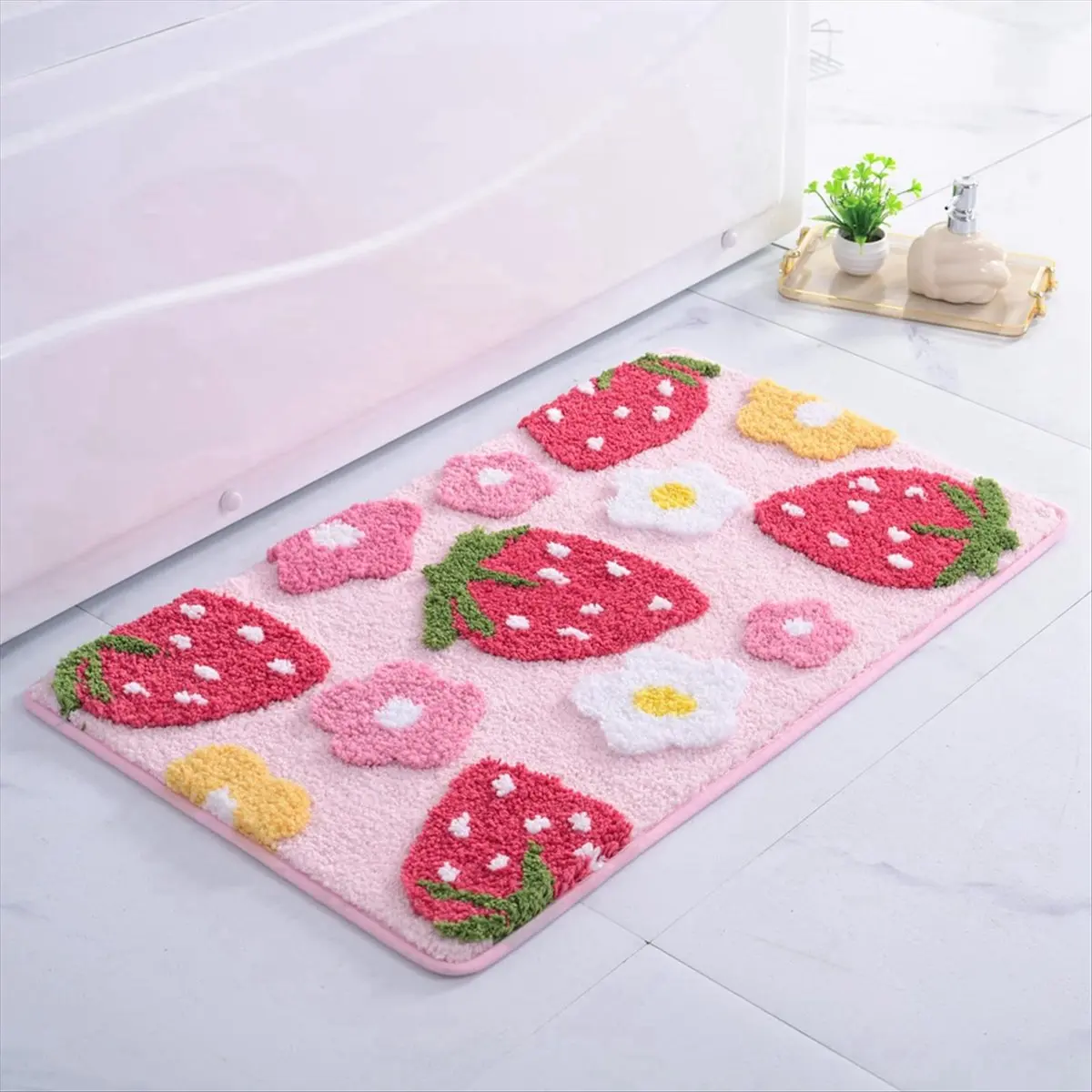 Exquisite- Pink Bathroom Rugs Cute Strawberry Bath Mat Bathroom Accessories Machine Washable Bath Rug Soft Carpet 50X80cm
