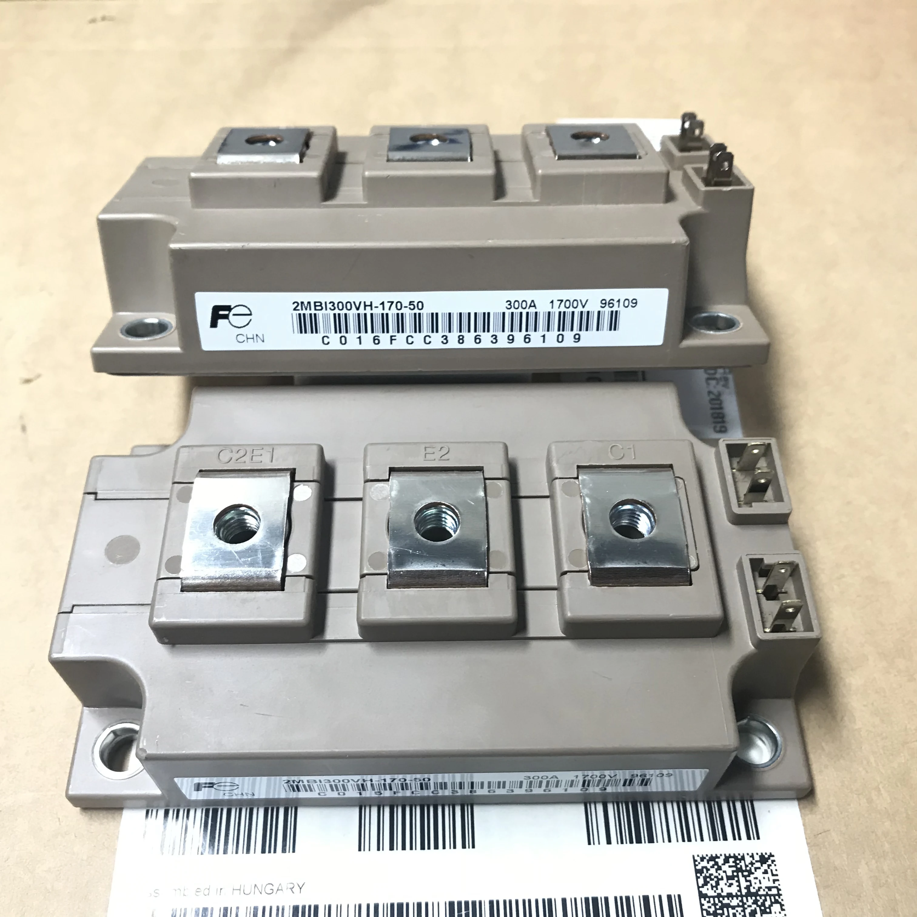 

Модуль IGBT, 2MBI300VH-170-50, 300A-1700V, В наличии