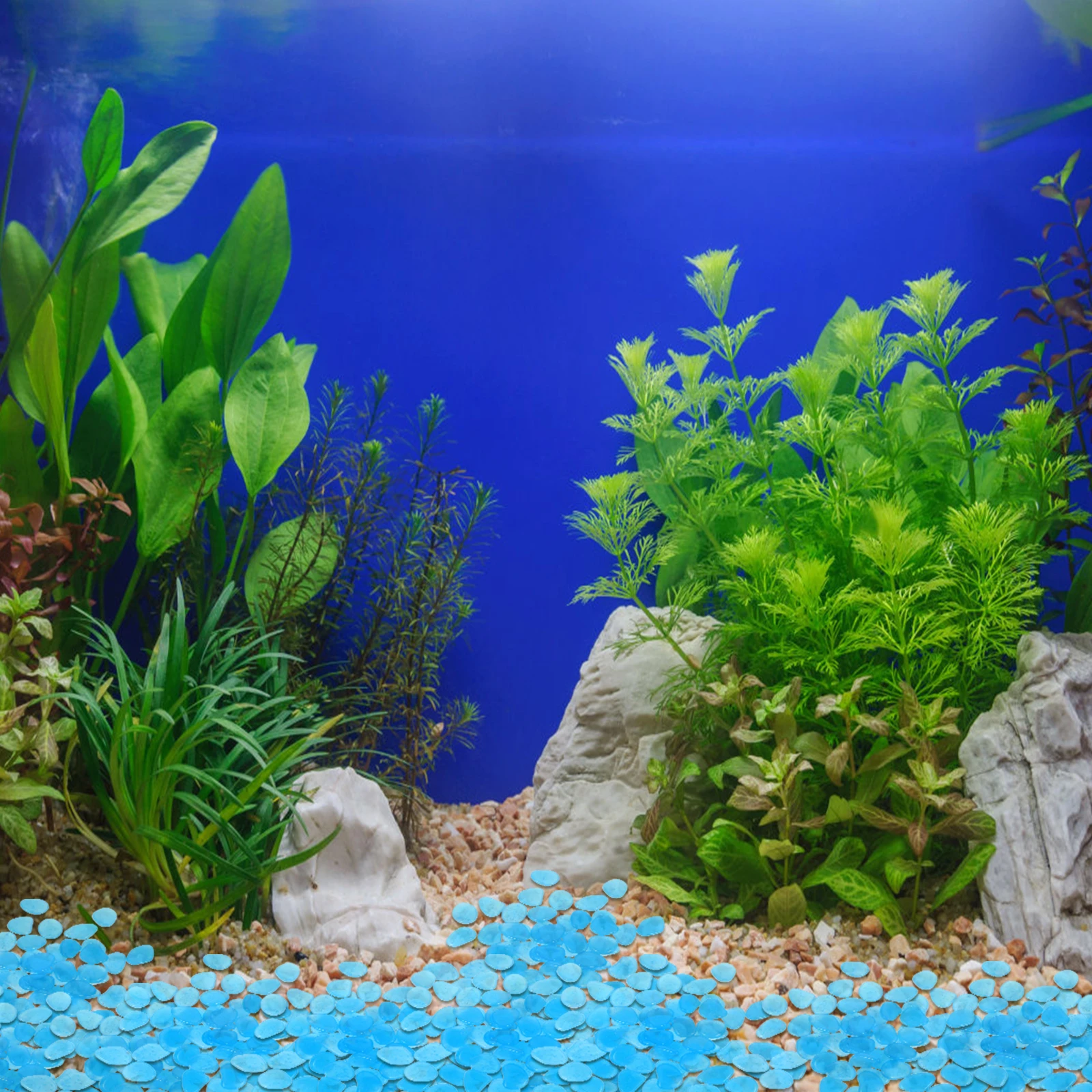 

100pcs Aquarium Luminous Stones Luminous Resin Fish Tank Glowing Decorative Rocks Garden Rocks Bulk Landscaping