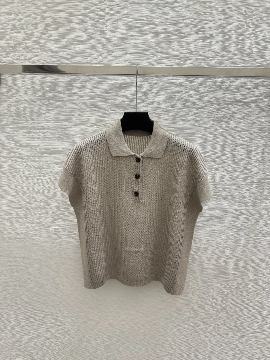 New High-Quality Early Autumn Women's Stylish Casual Collared Short-Sleeve Knit Top