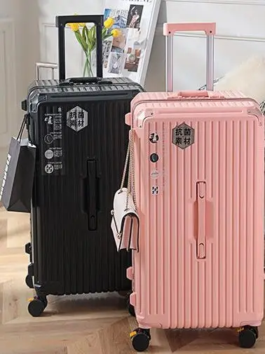 Large Capaci Aluminum Frame Lage Suitcase Carry-On Bag with Password Lo And Four-Wheel Rotation for Traveling