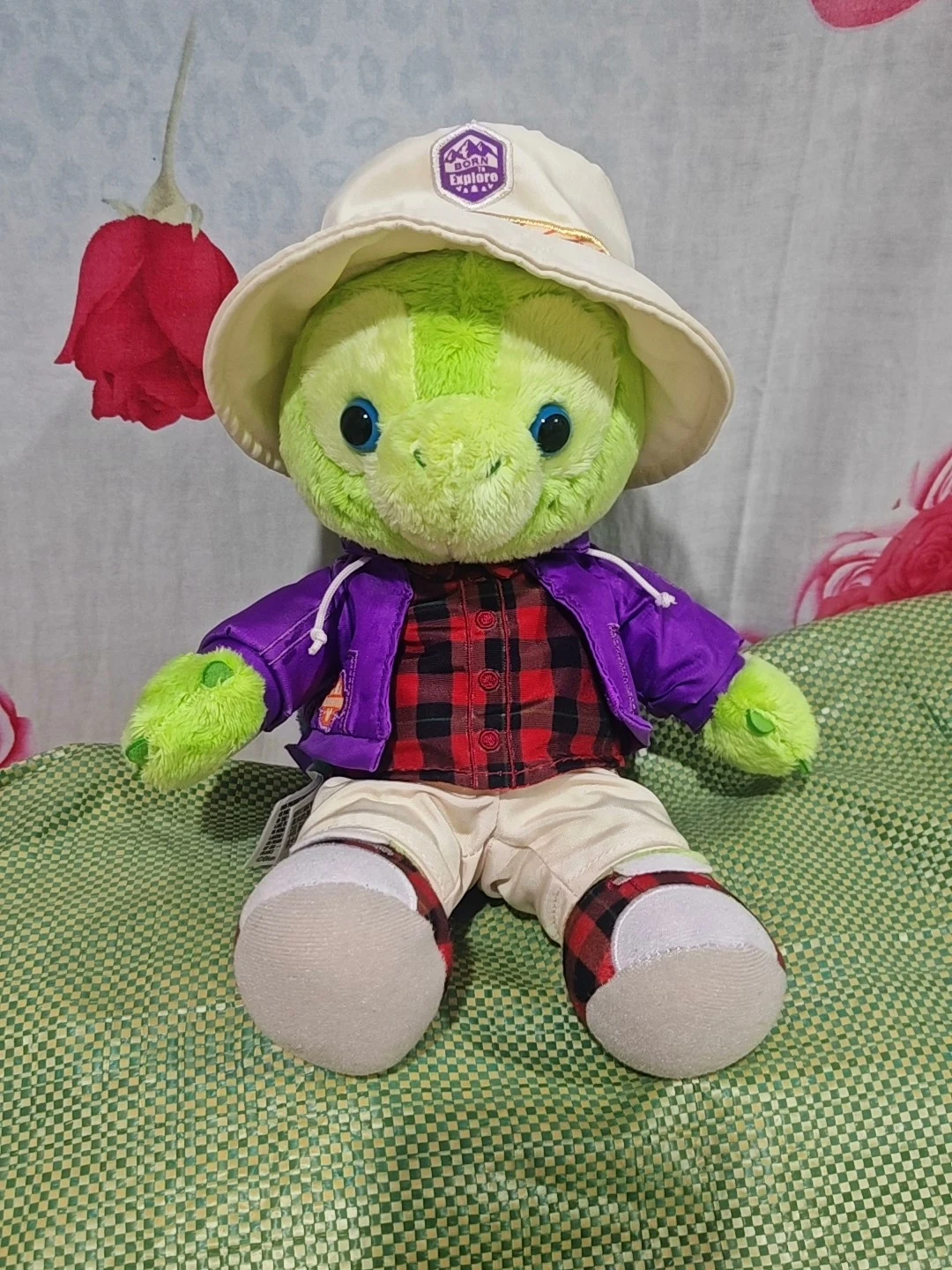 

Disney's Spring 2022 Limited Edition Olu Mel plush toy, a turtle doll wearing a purple jacket, a children's gift