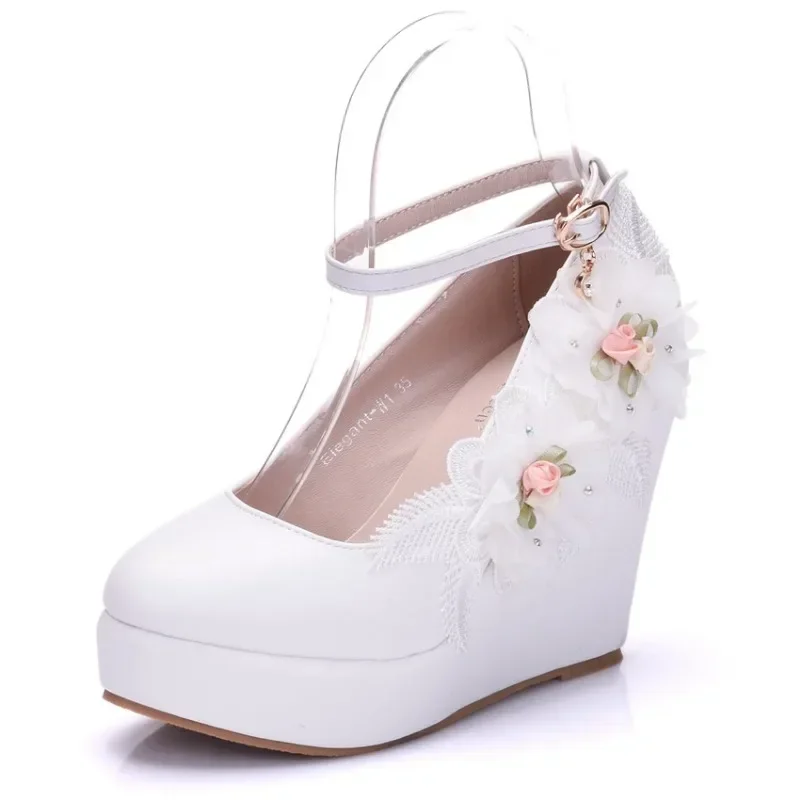 Women Pumps Spring Brand Design Lace Round Toe Buckle Strap PU 10CM Wedges High Heels Flower High Quality Women Shoes White