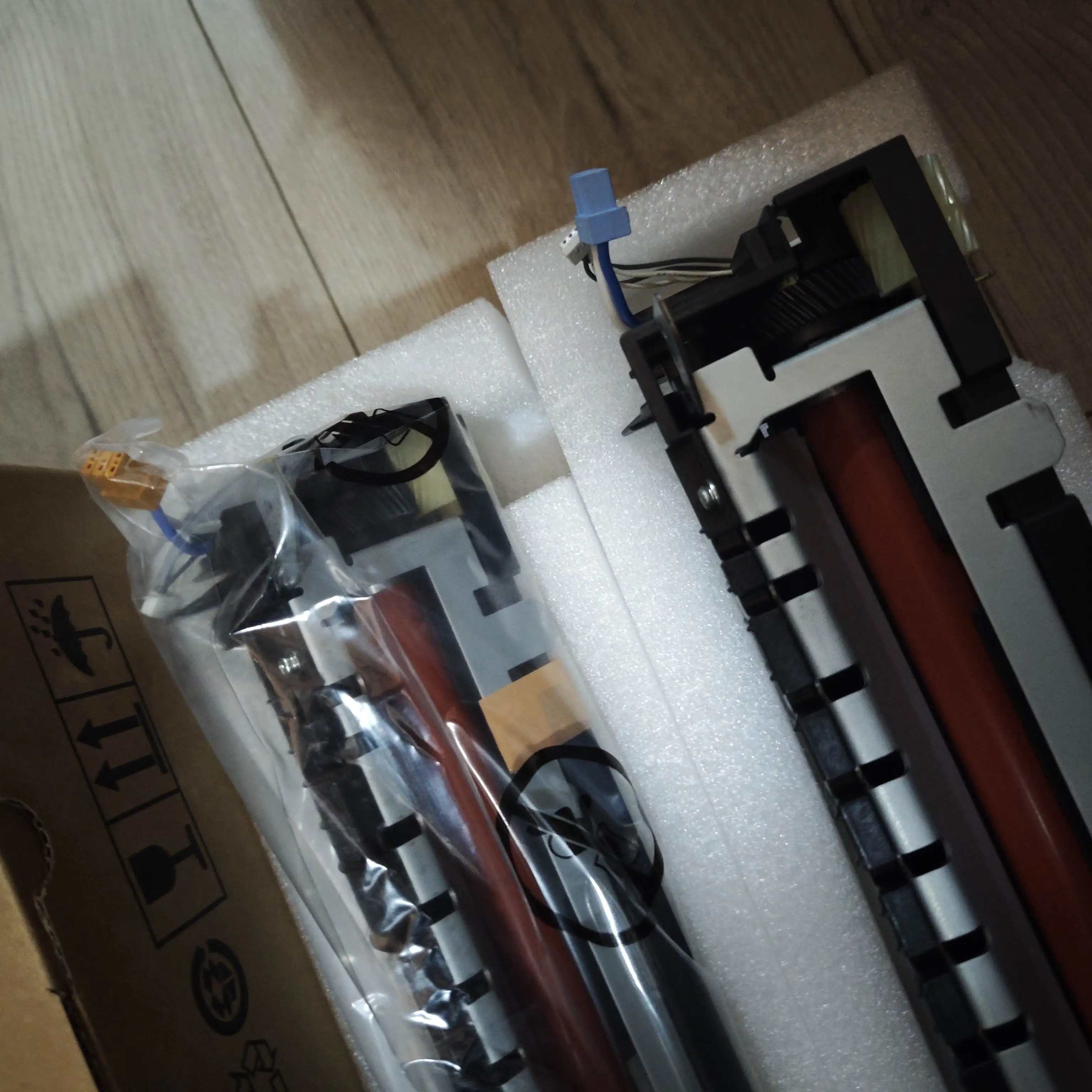 

Fuser Unit ASSY For Xerox Phaser 6510 6510DN Workcenter 6515 6515n MFP Laser Printer