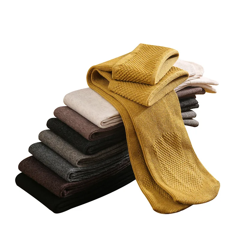 Calcetines modernos de algodón para mujeres