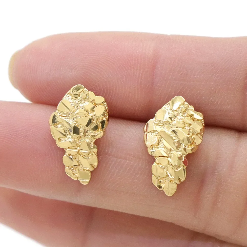 

Classic Gold Irregular Grain Stud Earrings Geometric Metal Copper Stud Earrings for Women Birthday Party Jewelry Gift