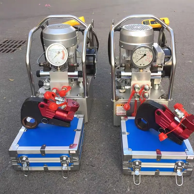 

High-Torque Hollow Ratchet Wrench with Cassette Adapter