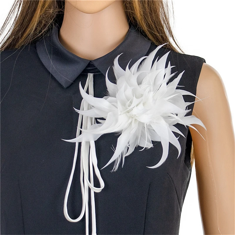 Feather Brooch Ostrich Plume Scarf Clip For Women Brooches Lapel Pins Boutonniere Ladies Jewelry Hair Dress Accessories 2024