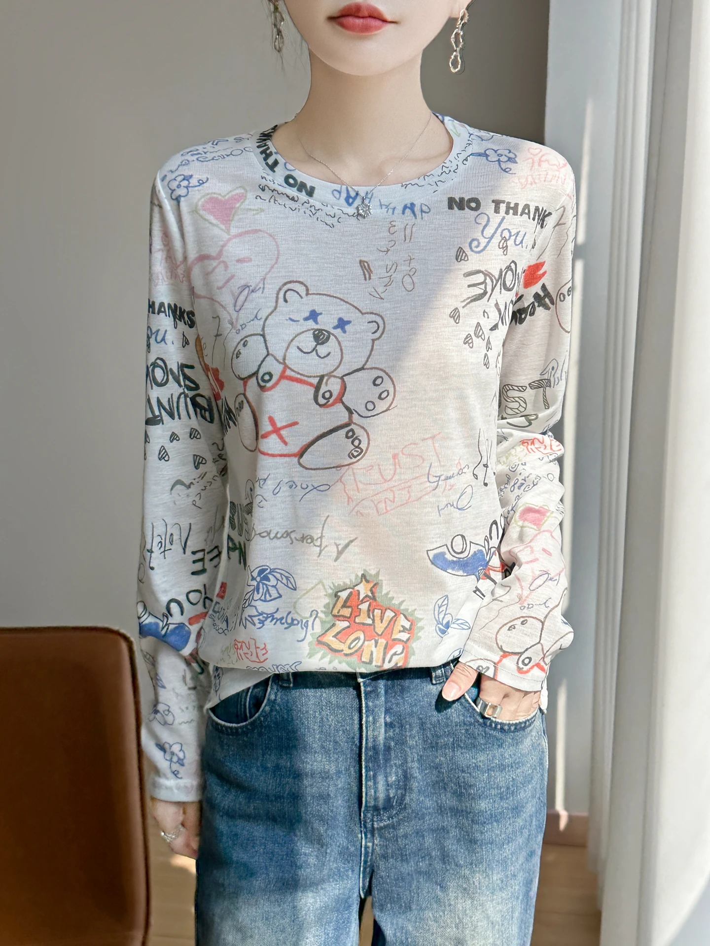 

Lace Long Sve Women's Knitted irt round Ne Lightweight Luxury Skin-friendly Base Layer Top for Spring 2025