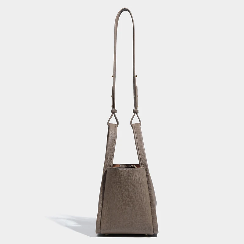 Saco de balde 2024 bolsa de designer de luxo feminina de alta qualidade moda bolsa de ombro mensageiro frete grátis por atacado chegada rápida