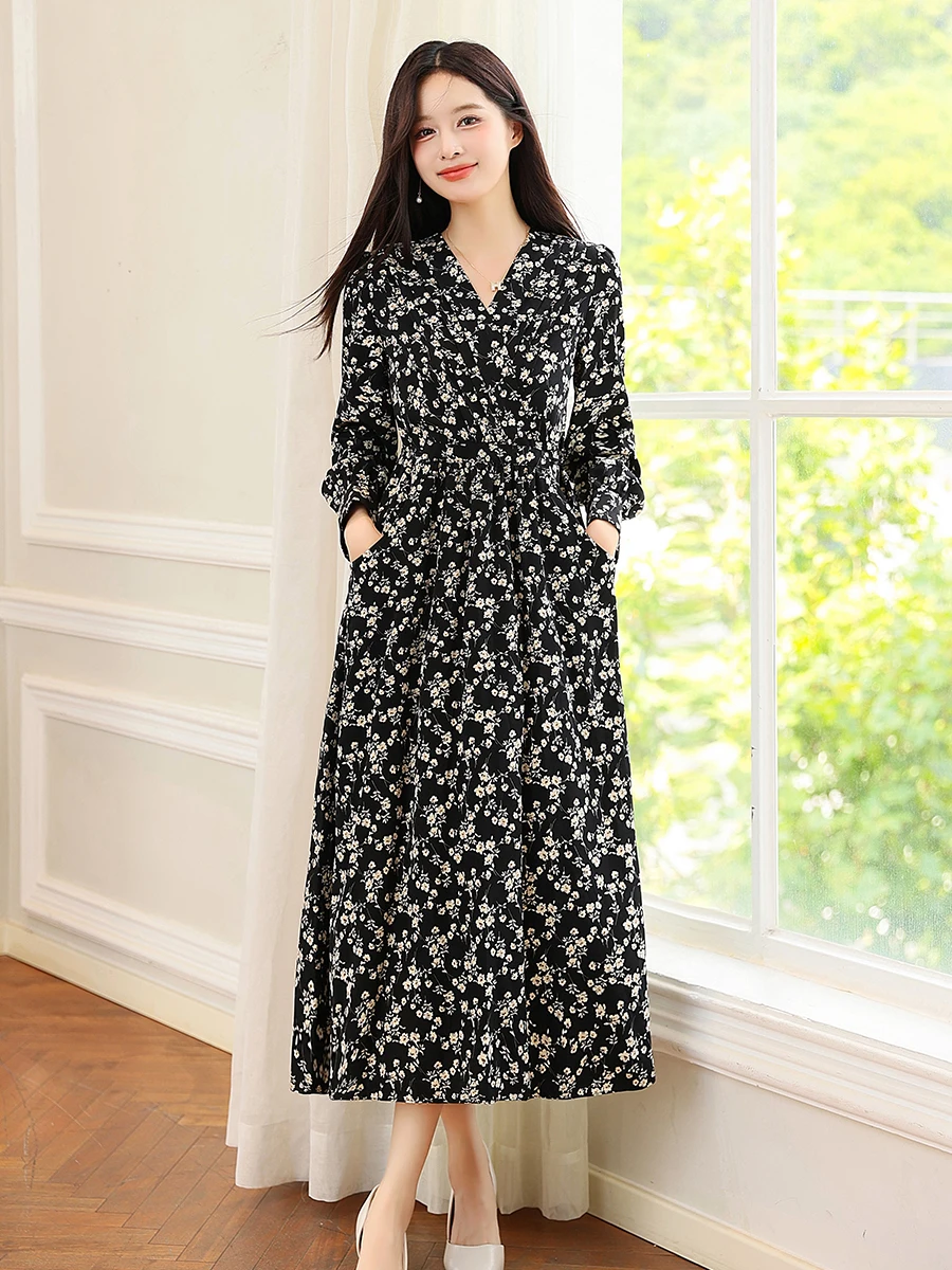 

Commuter casual dress spring and fall 2024 new women's bubble sleeve V-neck black chiffon long-sleeved floral dresses