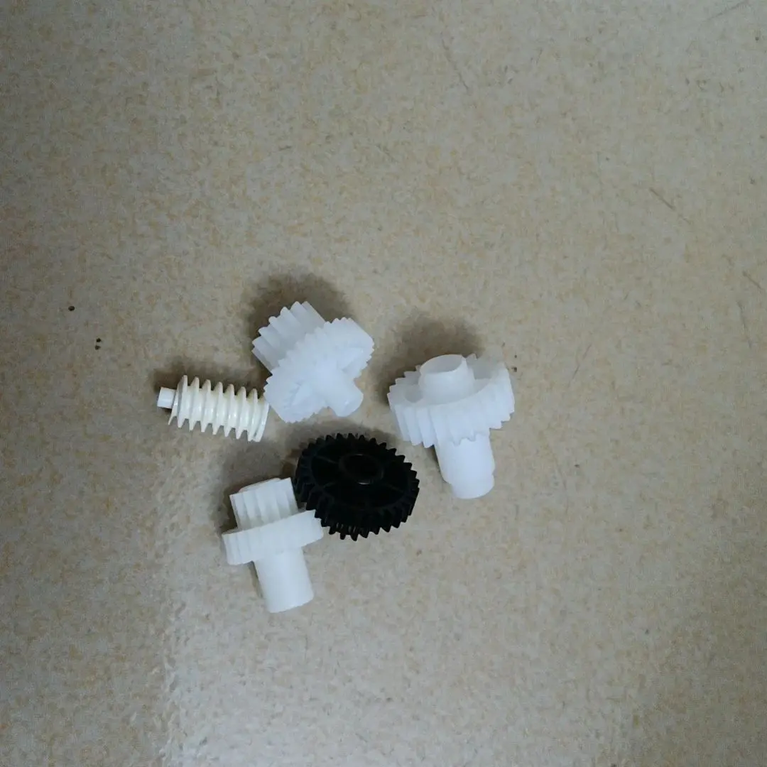 

Оригинальная шестерня дубликатора для двигателя подъема, подходит для RISO EV CV 612-80011 и 612-80012 и 612-80013 и 612-10009