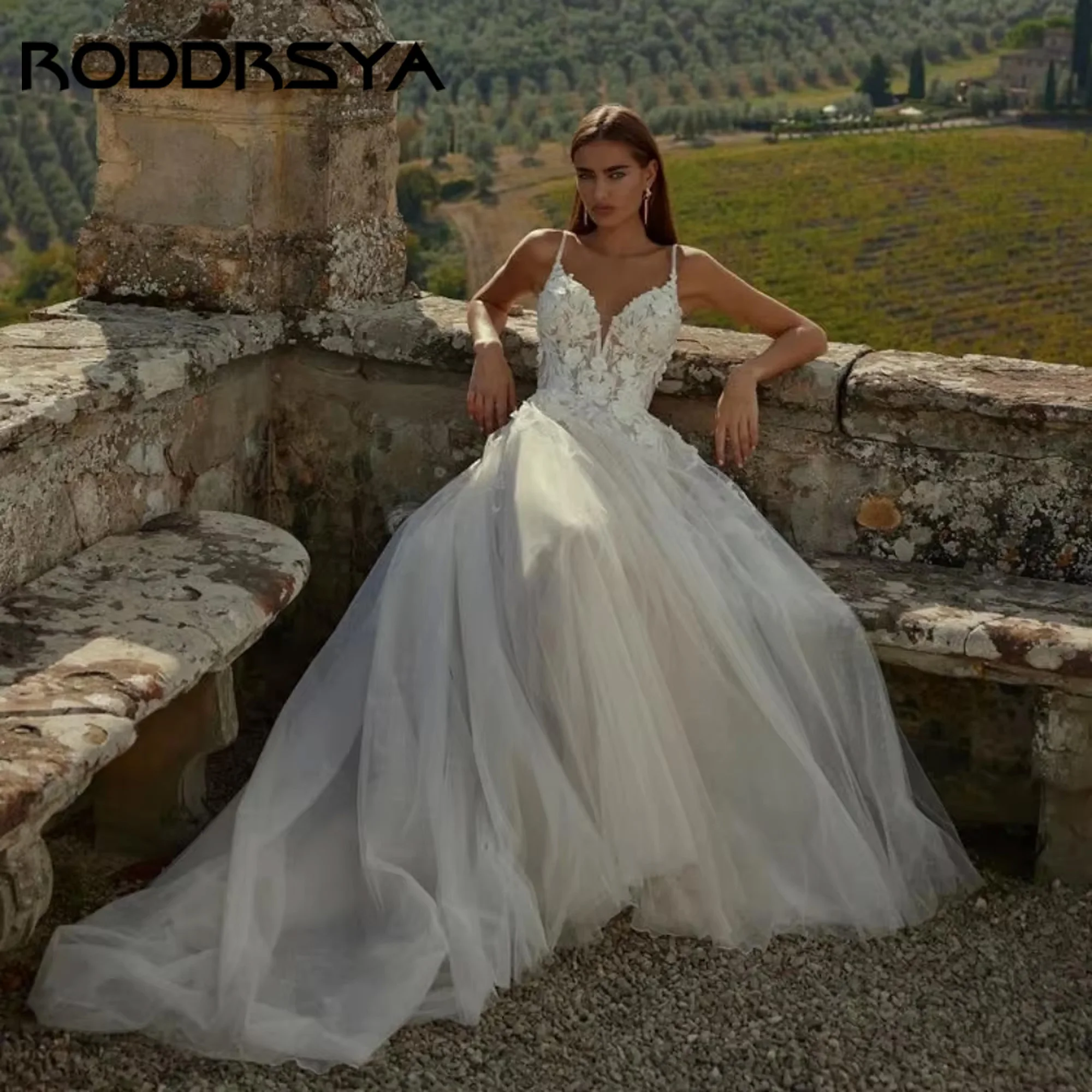 

RODDRSYA A-Line Wedding Dress Boho Applique Bride Dress Tulle V Neck Spaghetti Straps Bridal Gowns Vestidos De Novia Customized