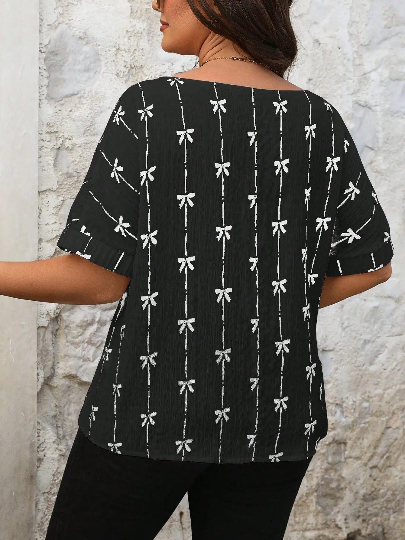 Roupas femininas plus size com estampa de borboleta, gola redonda, manga curta, top casual