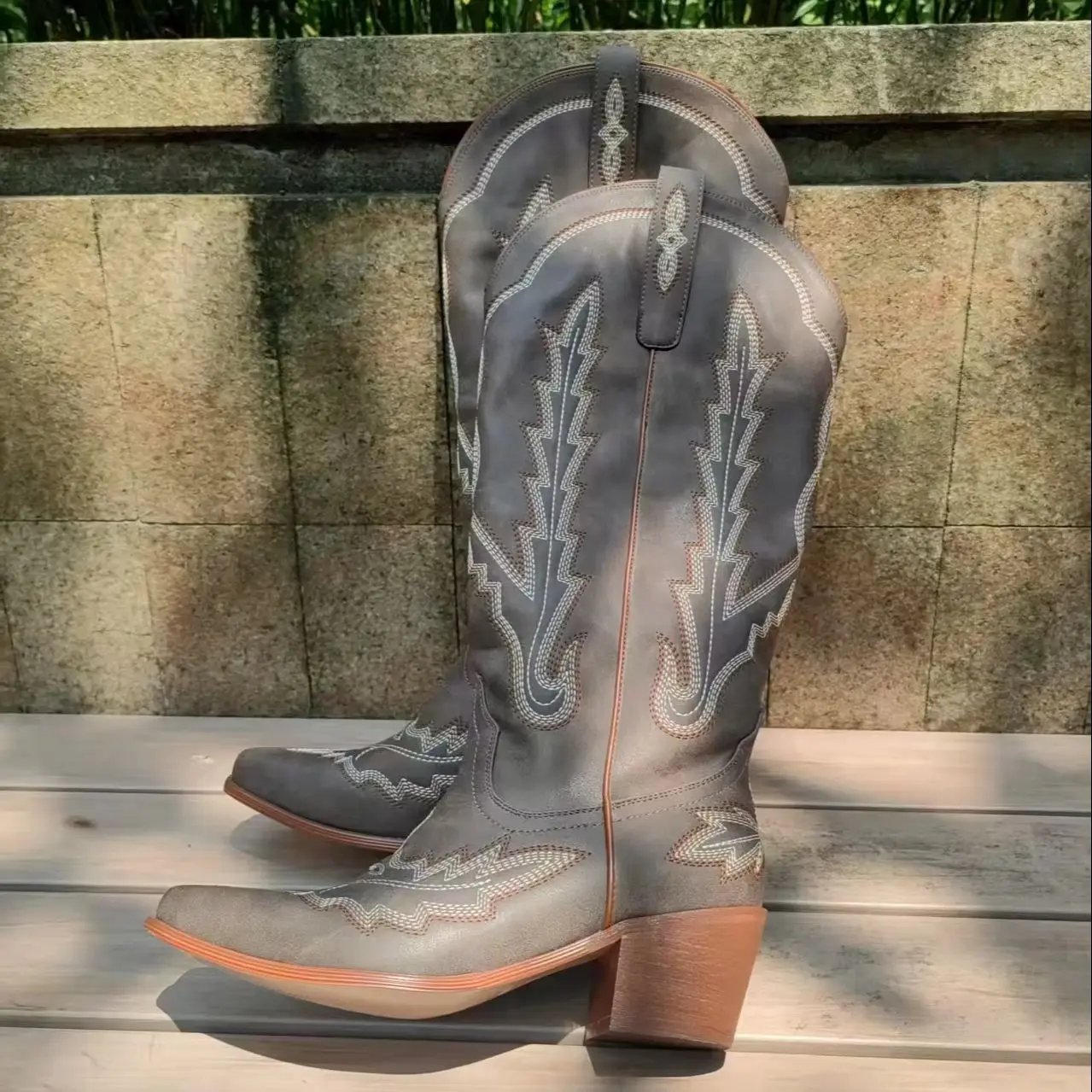 

Women New Brown Leather Embroidery Pointed Toe Chunky Heel Knee High Boots Vintage Rodeo Casual Street Ladies Big Size Shoes New