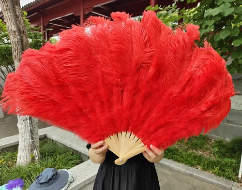 Imagen 2 del producto Abanico de plumas de avestruz rojo grande, plumas de mano de 100cm y 130cm para espectáculo de escenario de carnaval, danza del vientre, abanico de rendimiento de 13 huesos