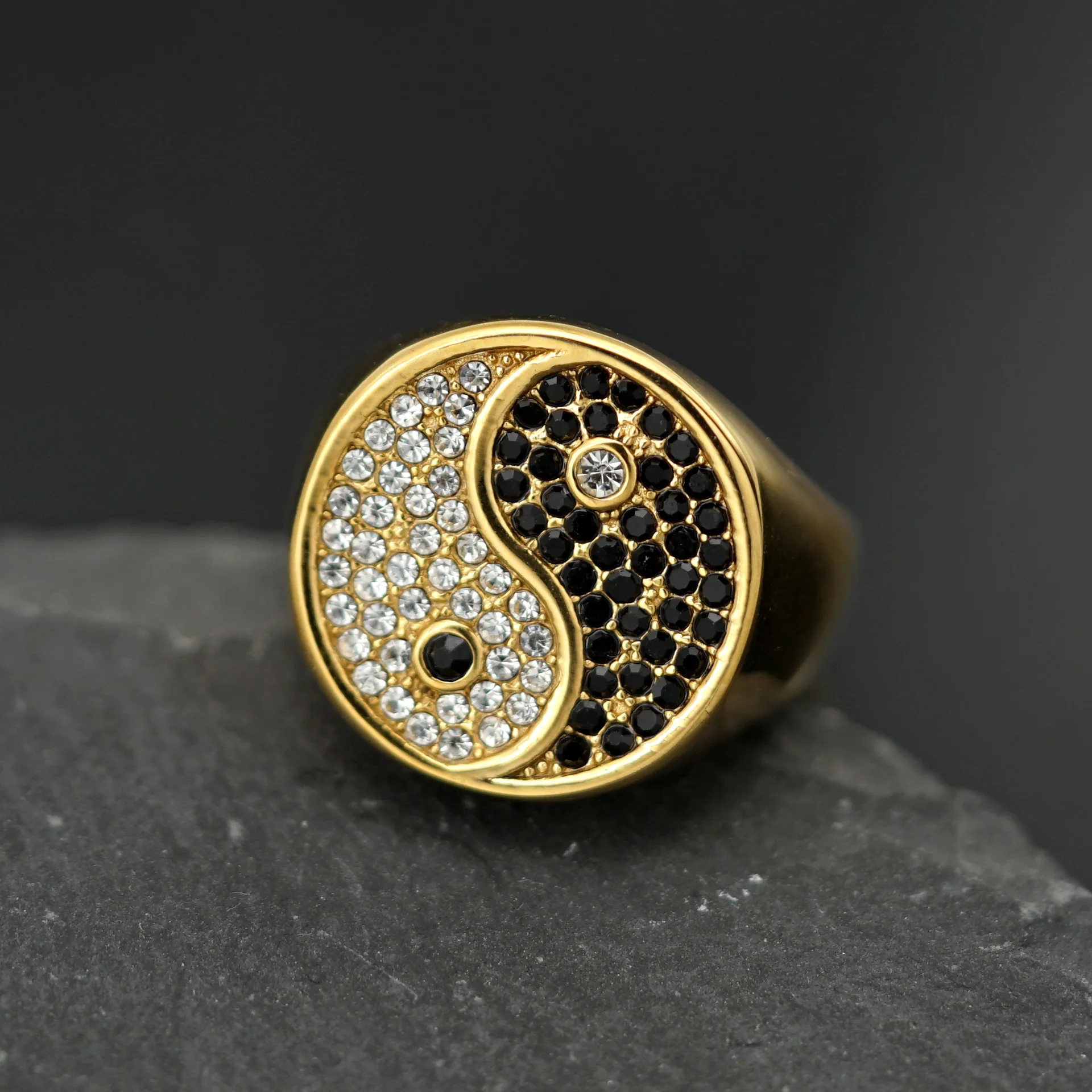 New Retro China Style Tai Chi Diagram Black White Rhinestones 316L Stainless Steel Male Female Ring