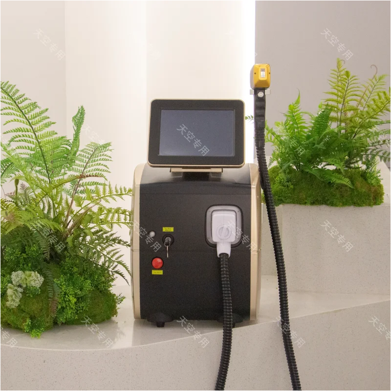 Profesjonalny laser diodowy Ice Titanium do depilacji, przenośny, 808 755 1064, urządzenie alexandrytowe, 3 fale, trwałe usuwanie owłosienia.