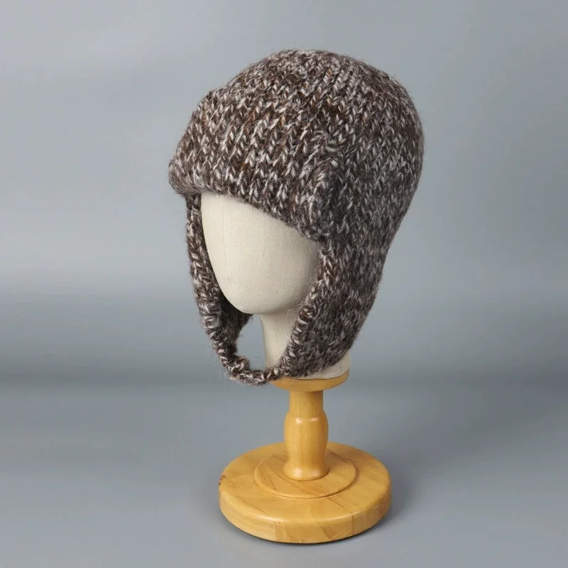 Cute Knitted Pom-Pom Beanie: Warm and Ear-Covering Cotton Hat for Fall and Winter—Retro, Casual, and Versatile Knitted Pilot Hat