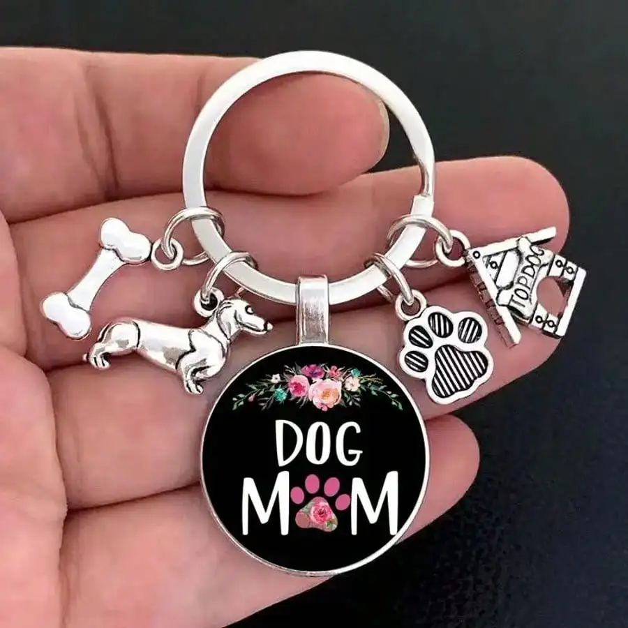 1pc New Women "Dog Mom" Keychain, Cute Animal Cartoon Dogbone Dog House Accessory, Pet Lover Gift Pendant Car Accessories Bag Charm Backpack For School Animal Goth Y2k Bag Lanyards With Id Holder Car Accessories Bag Charms Gifts For Mother, Father