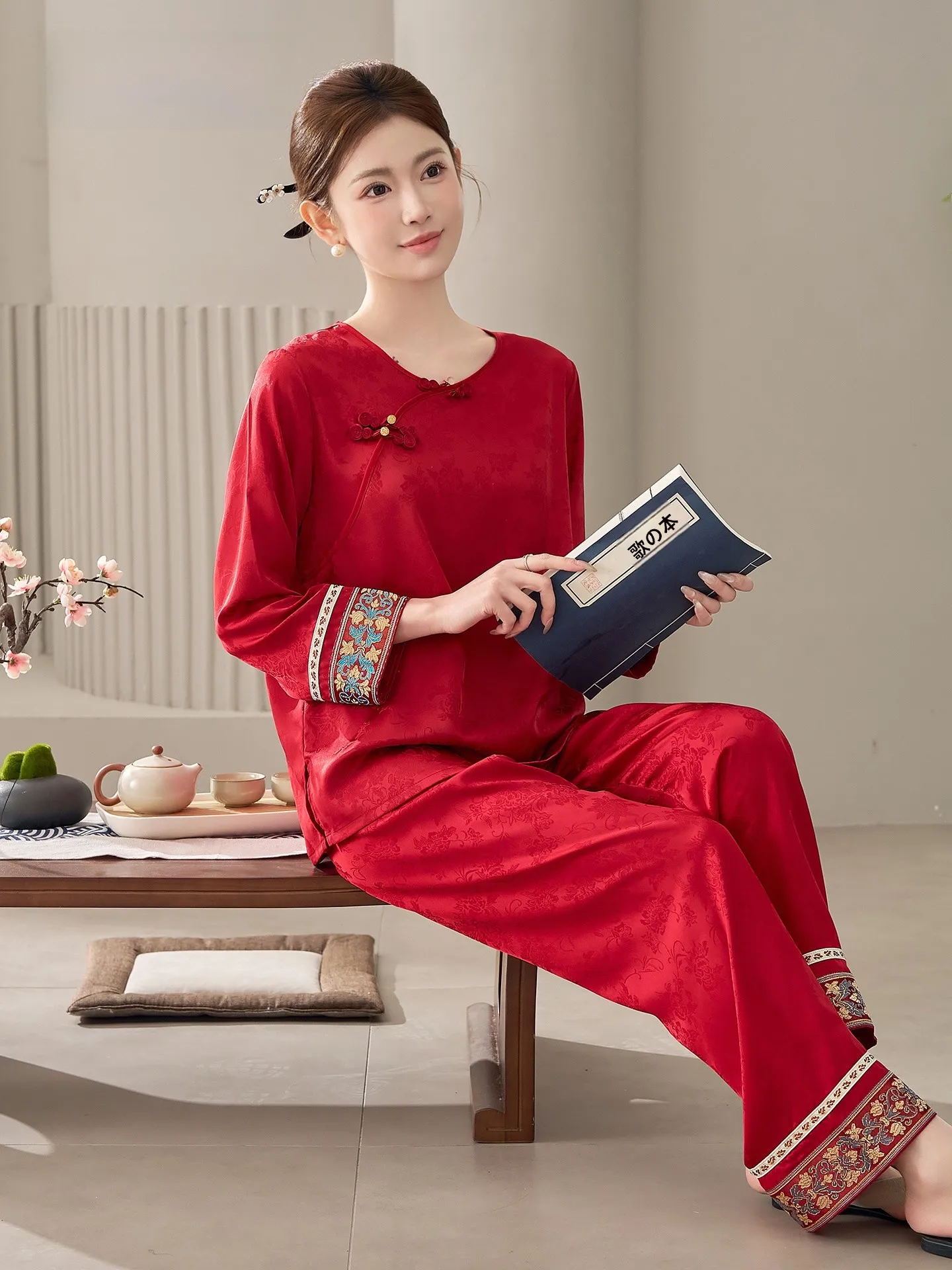 shanghai-story-2026-primavera-estate-nuovo-stile-cinese-ricamato-in-seta-ghiaccio-abbigliamento-da-notte-da-donna-per-casa-e-esterno-confezione-regalo