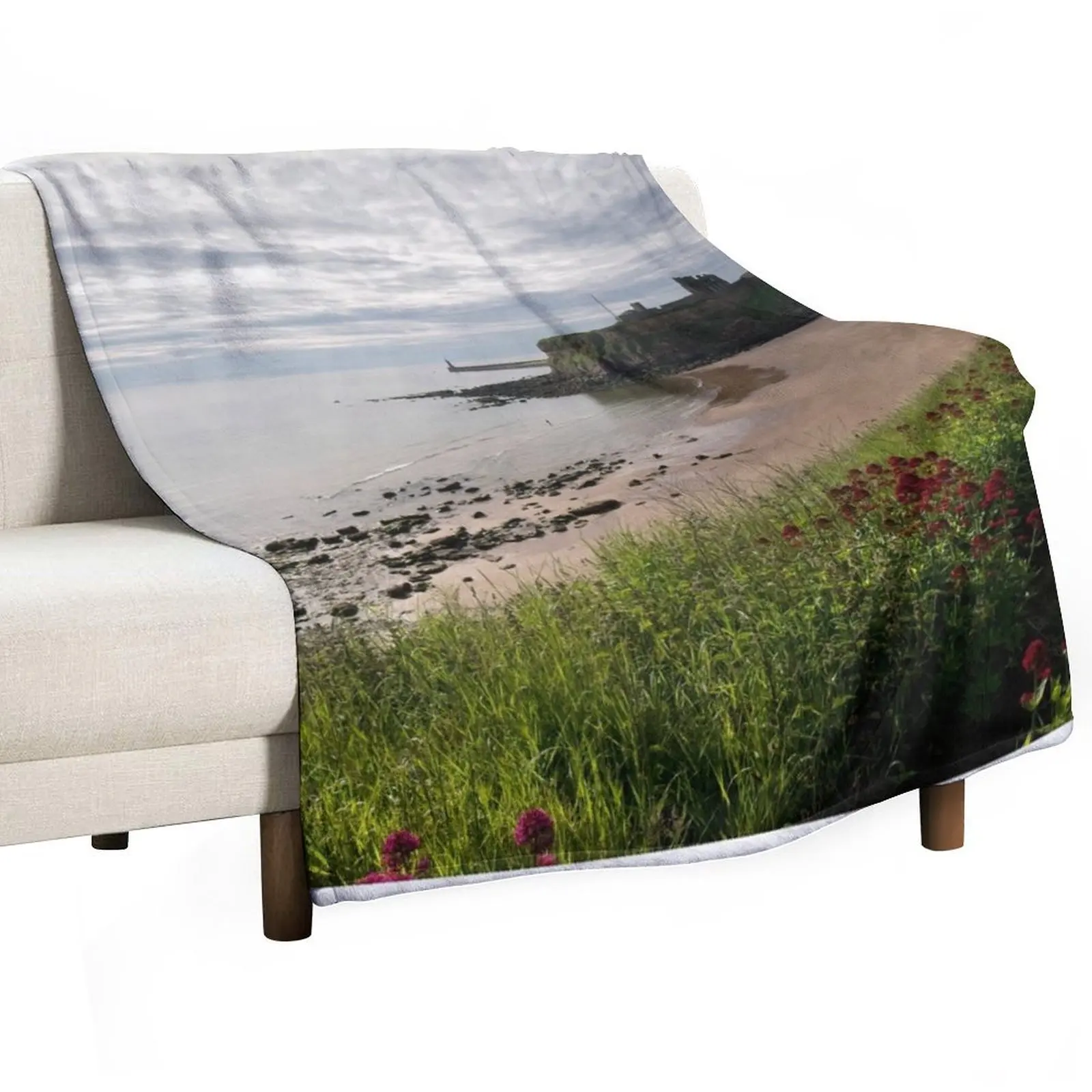 King Edward's Bay, Tynemouth Throw Blanket Travel Plush Bed Sofa Throw Blankets