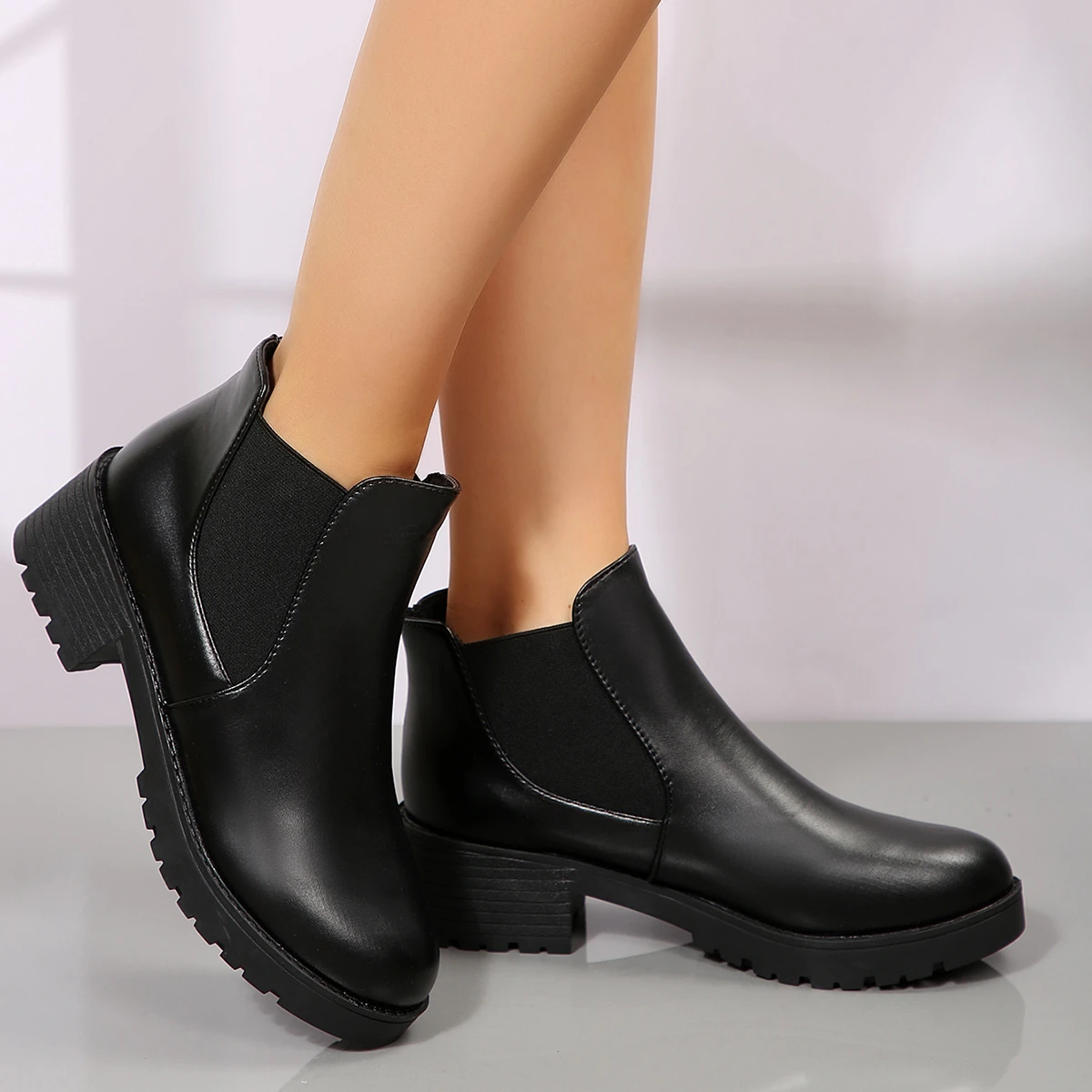 2025, Sommer Neue Damenmode, kurze Stiefel, High Heels, runder Kopf, modische Stiefel, lässige, vielseitige Damenschuhe – Detail 7