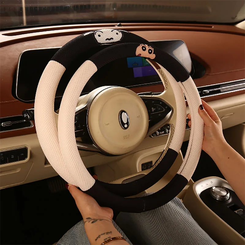 

Crayon Shin-Chan Car Steering Wheel Cover Cute Cartoon Handlebar Cover Four Seasons Universal Non-Slip Sweat Protection Cover