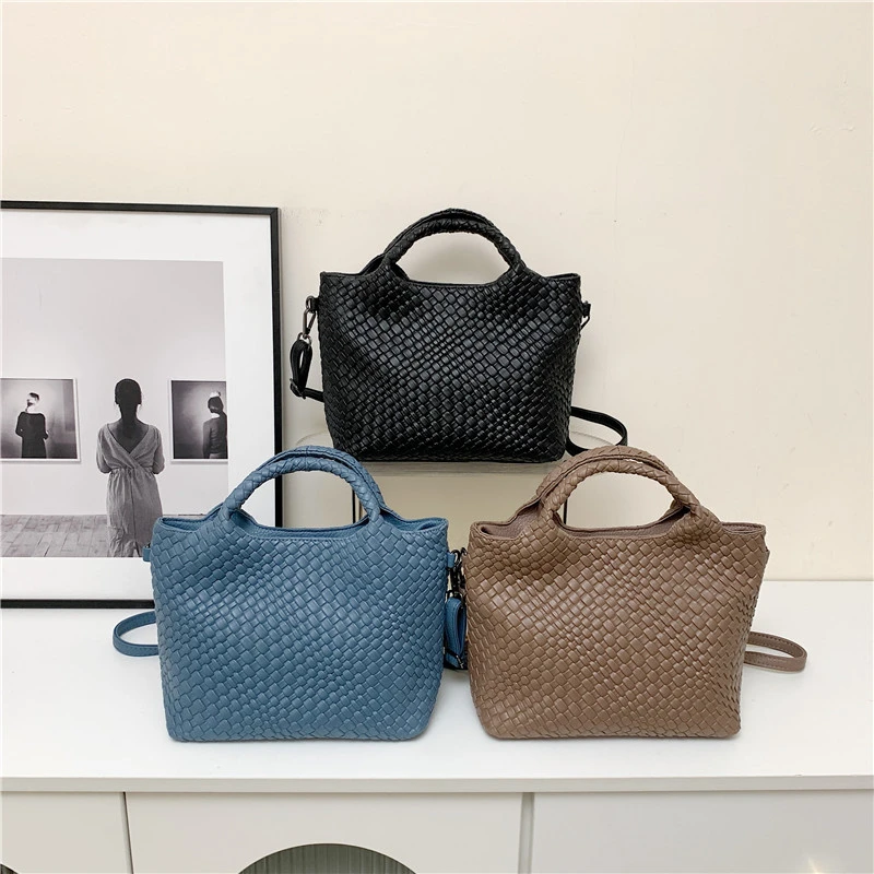 Summer Large-capacity Casual Bag New Women\'s Handbag Bucket Messenger Shoulder Bag Beach Straw Tote Bag Straw Bag Shopping Bag