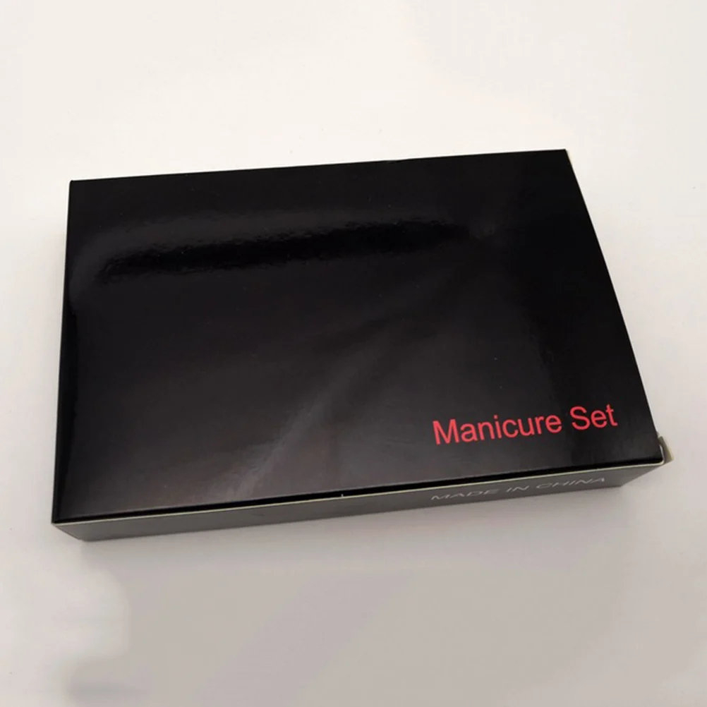 Set di pedicure per manicure in acciaio inossidabile da 15 pezzi Kit per la cura delle unghie Strumenti durevoli resistenti alla ruggine per la toelettatura Custodia in PU da viaggio