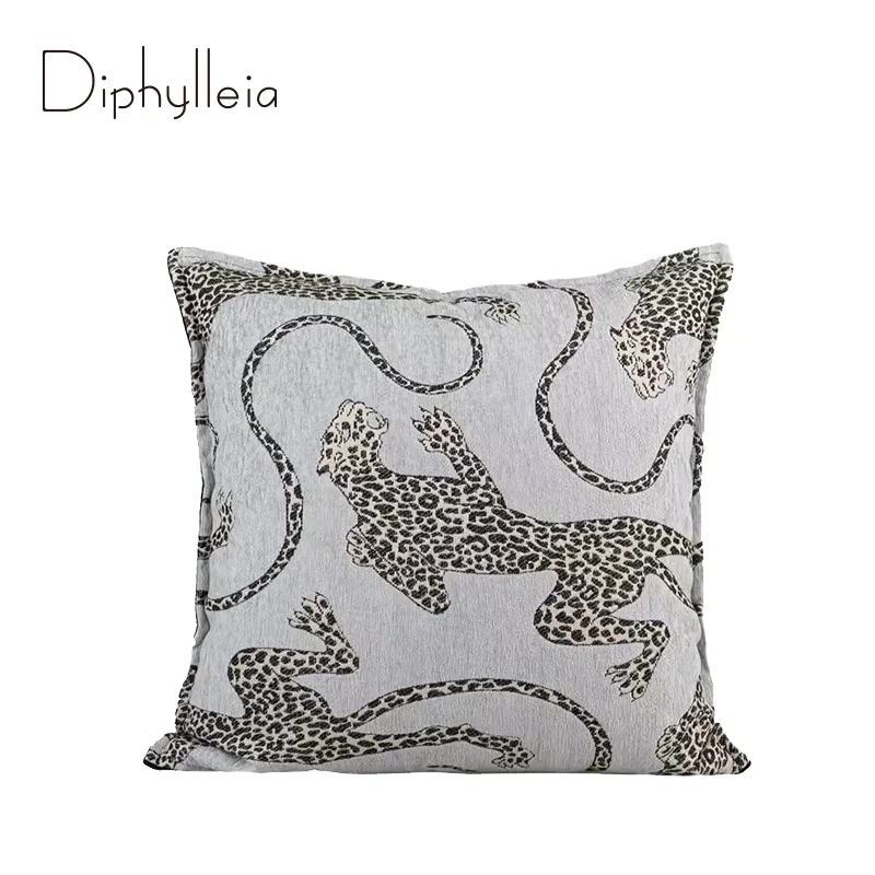 Diphylleia French Luxury Cheetah Leopard Jacquard Cushion Cover Exquisite 45x45 Chenille Pillow Case Fantastic Modern Upholstery